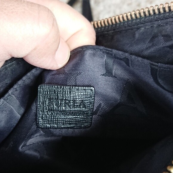 Furla 2 pockets crossbody bag - Picture 11 of 12